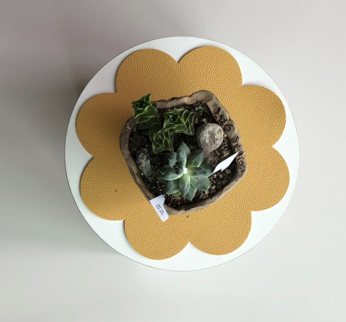 Hioz waterproof flower Table Mat